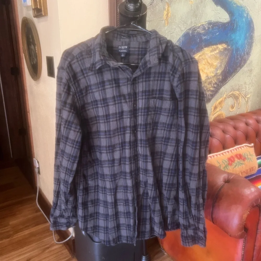 J.Crew Gray Plaid Button-Up Shirt size large